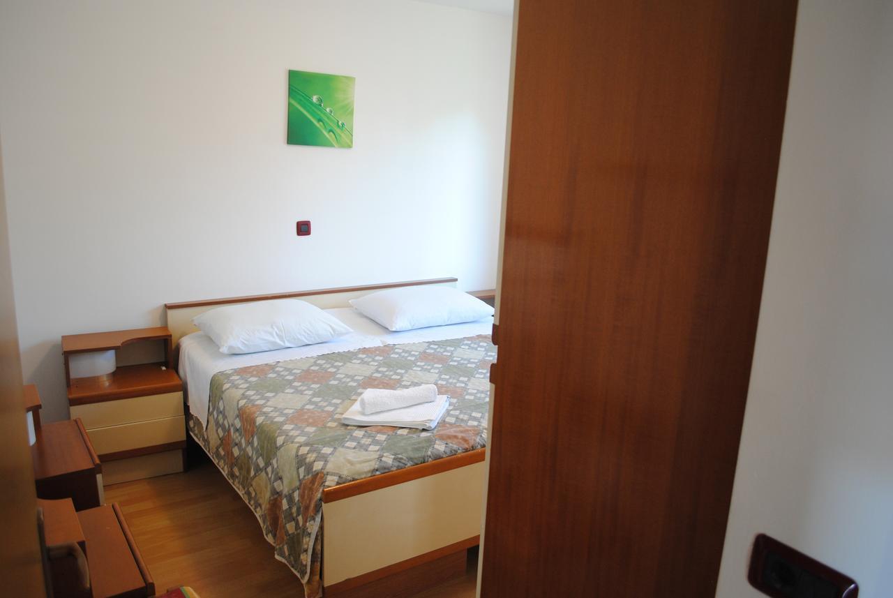 Holiday Home Ana Пула Экстерьер фото